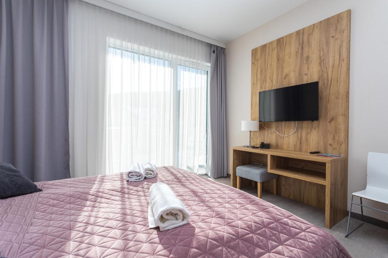 Aparthotel Apartamenty Czarna Gora 230 Sienna  Dış mekan fotoğraf