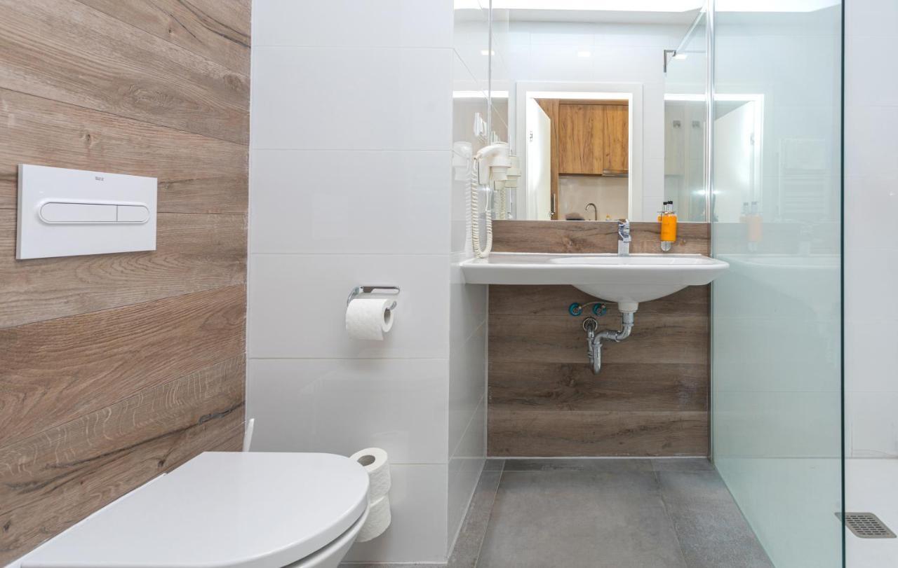 Aparthotel Apartamenty Czarna Gora 230 Sienna  Dış mekan fotoğraf